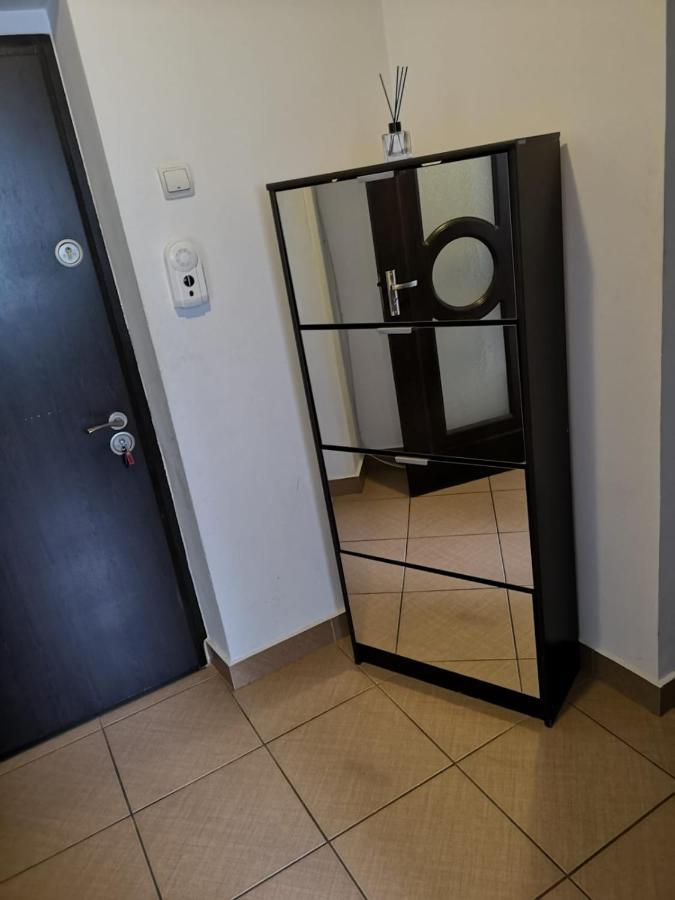 Апартаменты Deea Apartament Крайова Экстерьер фото